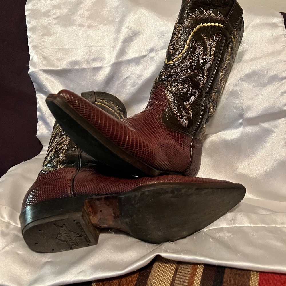 WESTERN COWBOY BOOTS